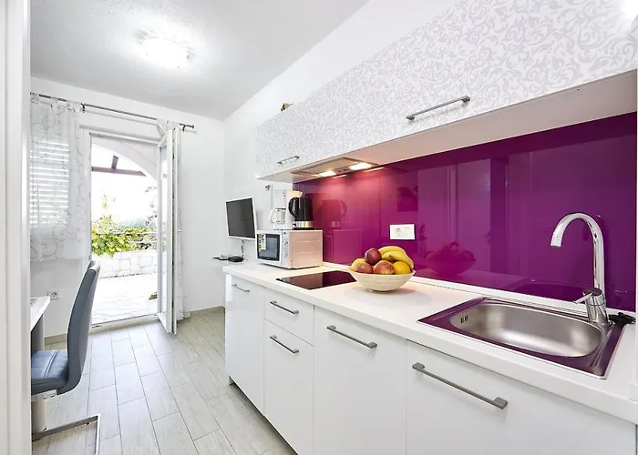 Apartamento Mavarstica 17803a *